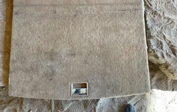 Trunk/boot floor carpet liner
