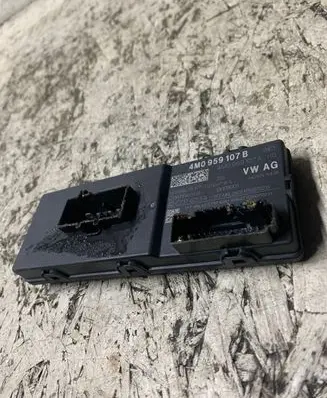 Audi A4 S4 B9 Tailgate/trunk control unit/module 4m0959107