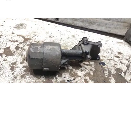 Nissan Primera Oil filter mounting bracket 