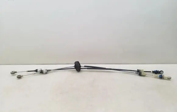 Opel Astra J Gear shift cable linkage 55583487