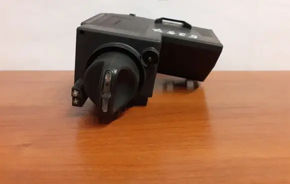 Mercedes-Benz E W210 Light switch 2105451404 5257