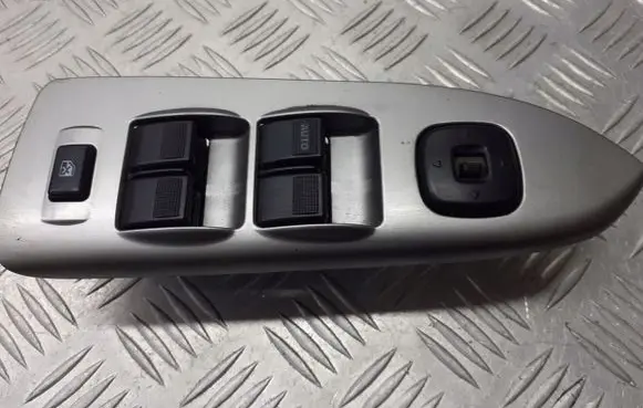 Mazda Premacy Electric window control switch CB8166350