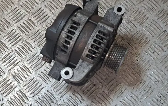 Toyota Corolla Verso AR10 Generator/alternator 270600G011
