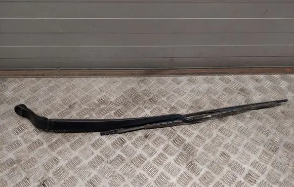 Chrysler Pacifica Front wiper blade arm 2585T2