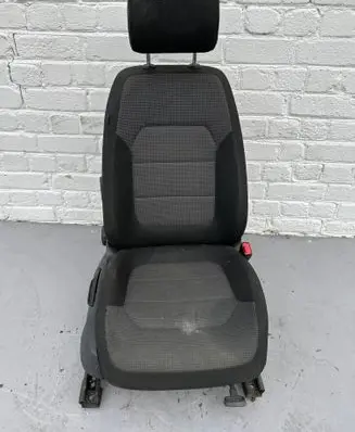 Volkswagen PASSAT B7 Front passenger seat 