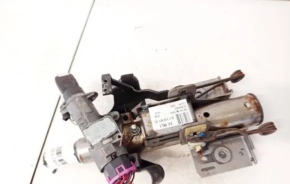 Skoda Octavia Mk1 (1U) Steering wheel axle 8l1419501ch