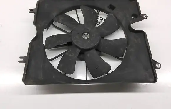Honda CR-V Radiator cooling fan shroud MF0227406480