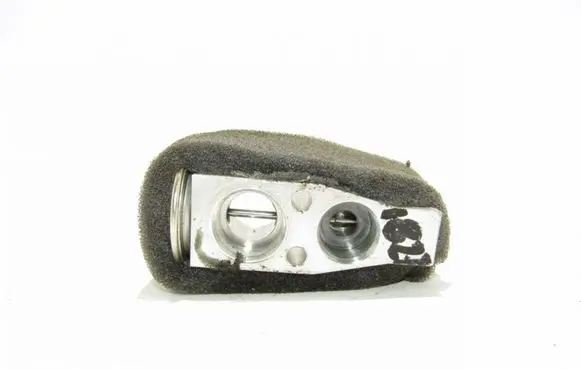 Mazda 6 Air conditioning (A/C) expansion valve Nėra