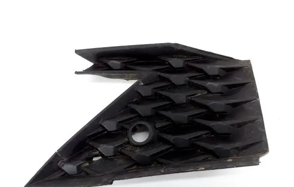 Skoda Scala Front grill 657853666A