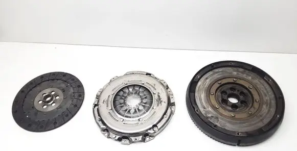 Volvo V50 Clutch set kit GGV30000039 702700
