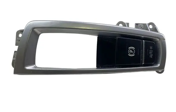 BMW 5 F10 F11 Hand parking brake switch 6822518