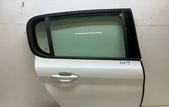 Peugeot 308 Rear door