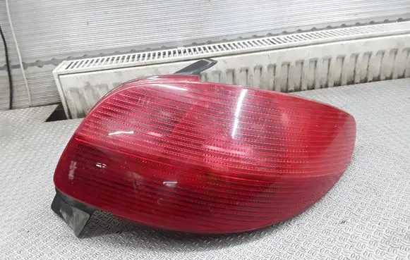 Peugeot 206 Rear/tail lights