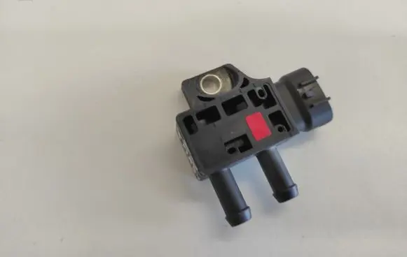 Fuel pressure sensor
