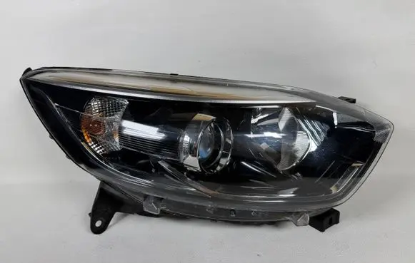 Renault Captur Headlight/headlamp 260102734R