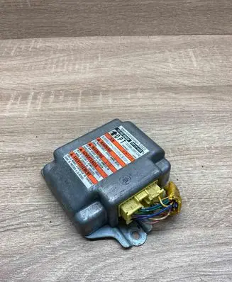 Suzuki Swift I Airbag control unit/module 3891064G1 152300220112V
