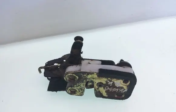 SsangYong Musso Rear door lock