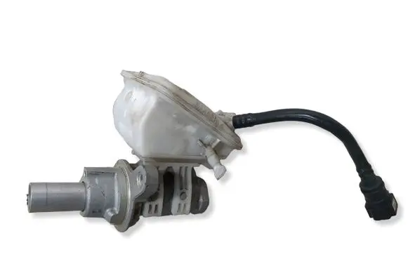 Citroen C4 II Master brake cylinder 0204051007