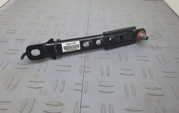 KIA Sportage Seat belt height adjuster 88890D7000 D7HSAM160525H22807