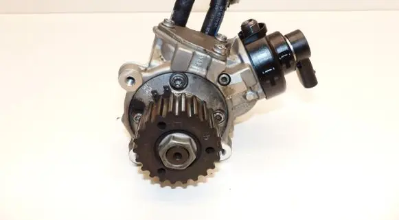 Audi A4 S4 B9 8W Fuel injection high pressure pump 05L130755 0445010790