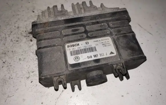 Seat Toledo I (1L) Engine control unit/module 8A0907311J 0261203192 0261203193