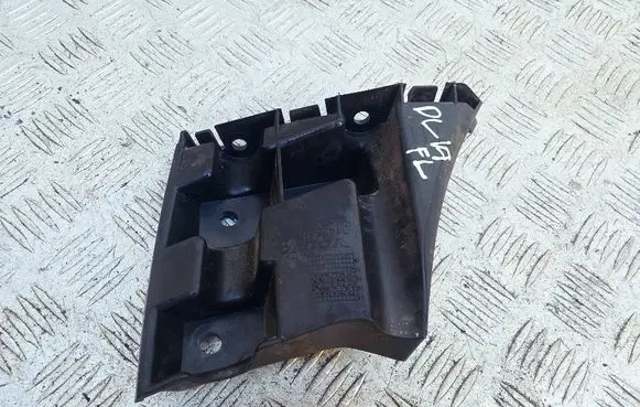 Volvo V40 Front bumper mounting bracket 31425110