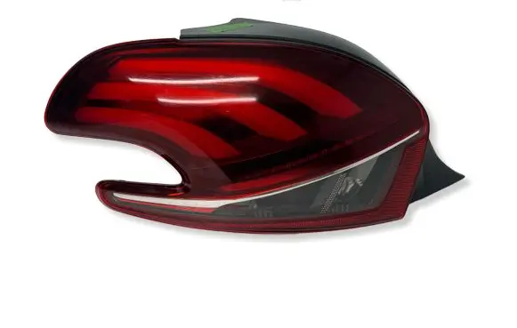 Peugeot 208 I Rear/tail lights 9810343080