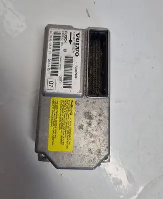 Volvo XC70 Airbag control unit/module P30667469 0285001655 0286093107