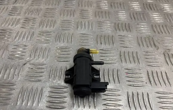 Peugeot Expert Turbo solenoid valve 9677363880