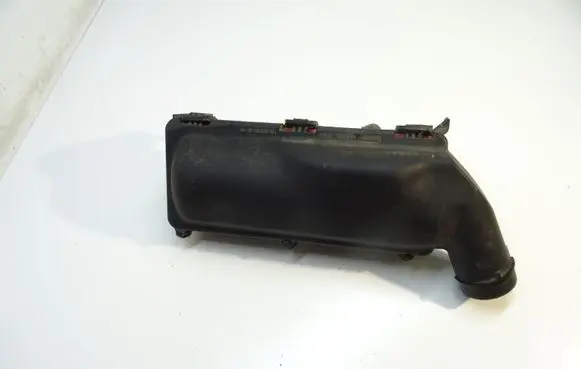 Peugeot 508 Air filter box 758368180