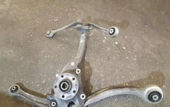 Audi A6 C7 Front wheel hub spindle knuckle