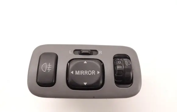 Toyota Yaris Wing mirror switch D188