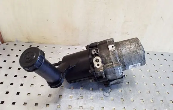 Peugeot 307 Power steering pump A5097513 9680987080