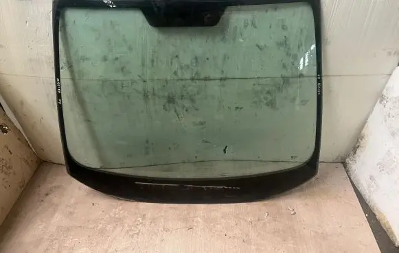 Opel Zafira A Front windscreen/windshield window 