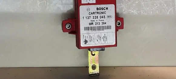 Mitsubishi Carisma Other control units/modules 1137328045 MR213384