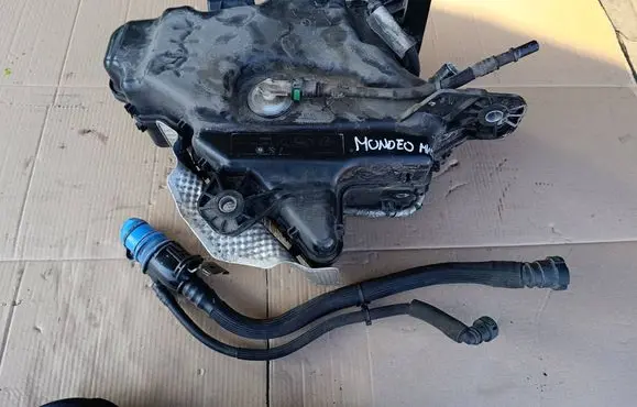 Ford Mondeo MK V AdBlue liquid reservoir KG935J228AC