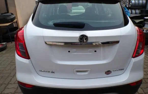 Opel Mokka X Truck tailgate 