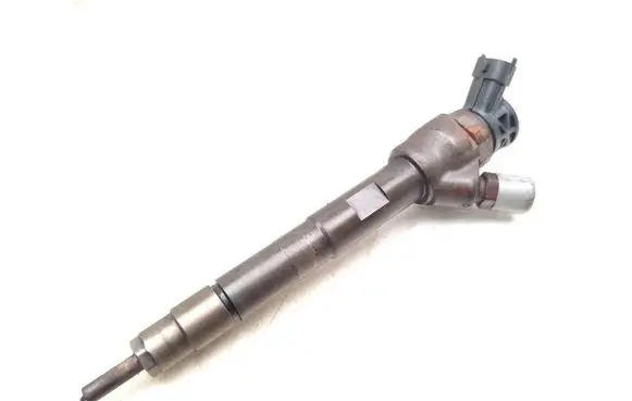 Jaguar XE Fuel injector G4D39K546CA 0445110664