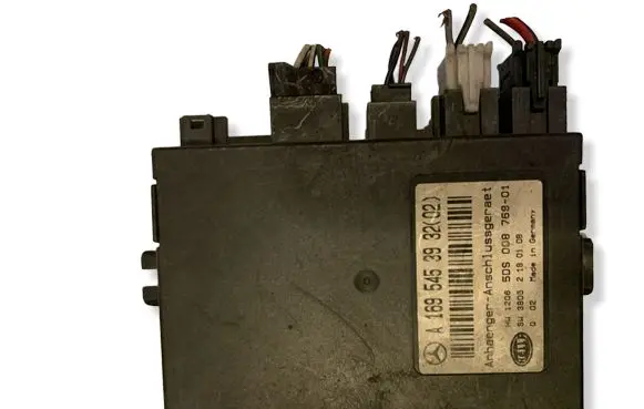 Mercedes-Benz Sprinter W906 Tow bar trailer control unit/module A1695453932 5DS00876901