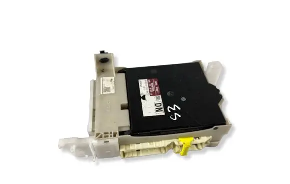 Toyota Yaris Other control units/modules 892210D870 MB2381008010