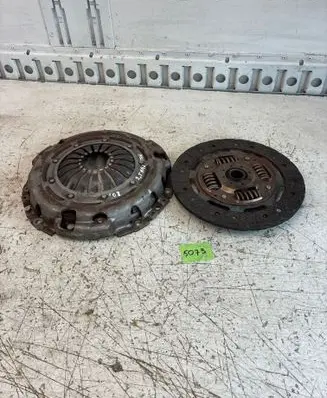 Renault Master II Pressure plate 1878654803