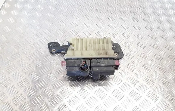 Opel Astra G Coolant fan relay 9685401