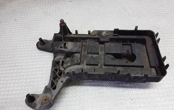 Volkswagen Touran I Battery tray 1K0915333B