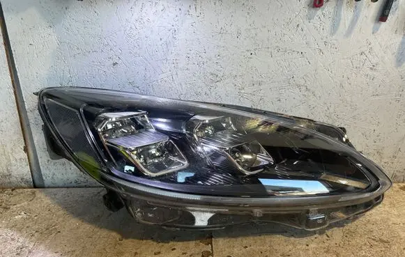 Headlight/headlamp