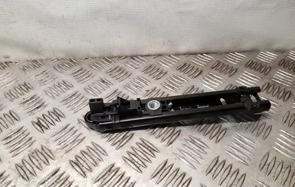 Skoda Octavia Mk2 (1Z) Seat belt adjustment rail 5K0857819