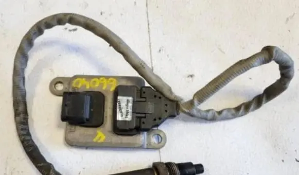 Mercedes-Benz C W205 Lambda probe sensor 0009053903 NE66040