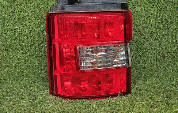 Mitsubishi Delica Rear/tail lights 1146378