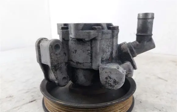 Mercedes-Benz Vito Viano W638 Power steering pump