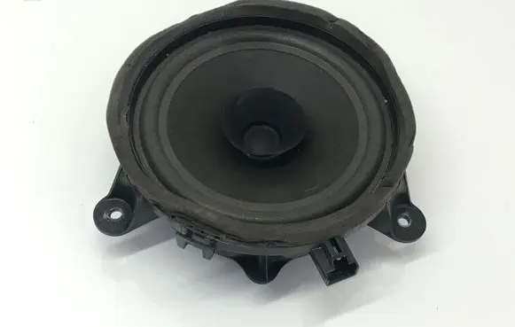 Volvo V50 Front door speaker 8651206