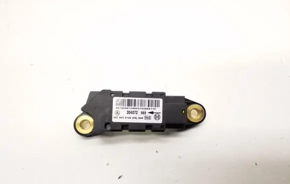 Mercedes-Benz C W204 Airbag deployment crash/impact sensor a0018209126